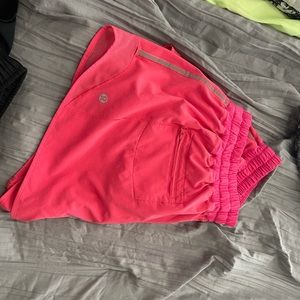 Lululemon HOTTY HOT short